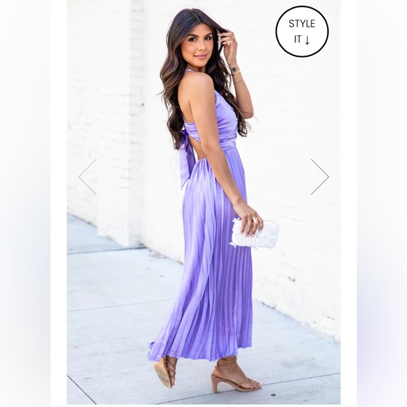 Lavender Pleated MIDI Dress - Picture 2 of 9